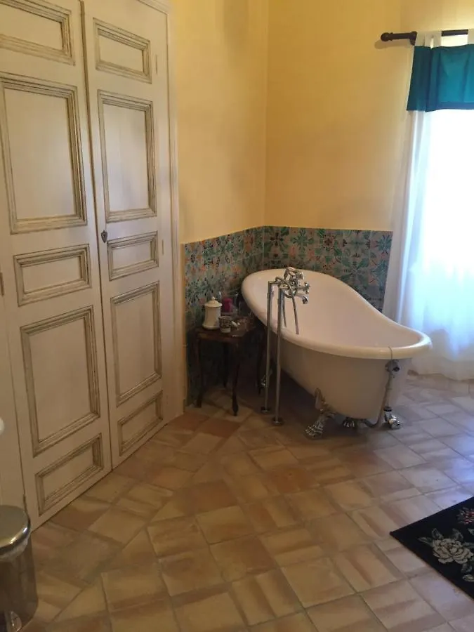 Palazzo Cutrufelli Apartment Graniti Italy