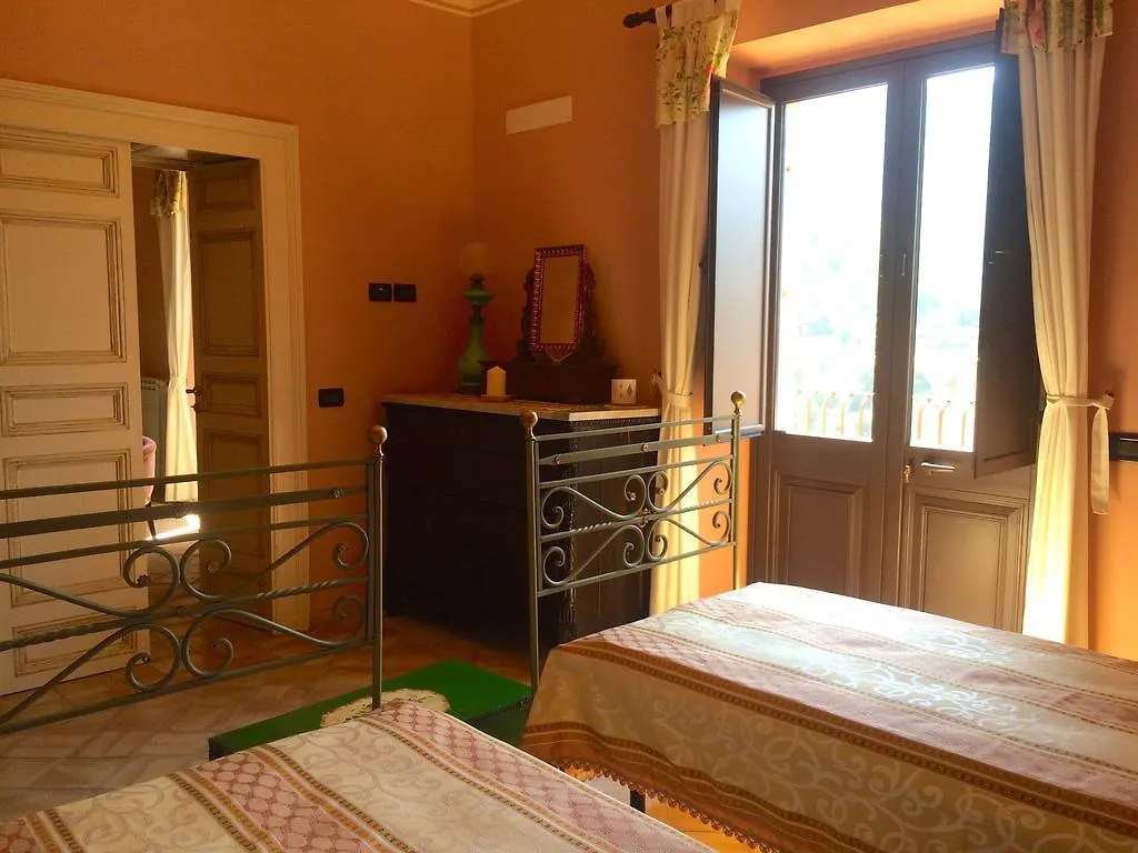 Palazzo Cutrufelli Apartment Graniti