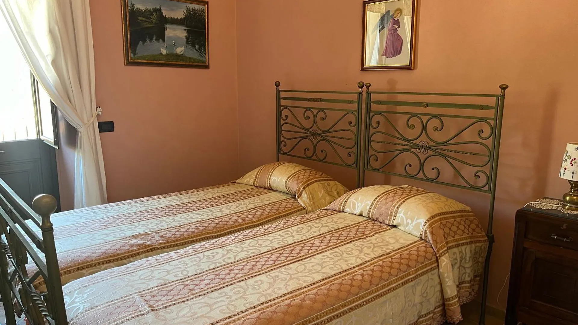 Palazzo Cutrufelli Apartment Graniti